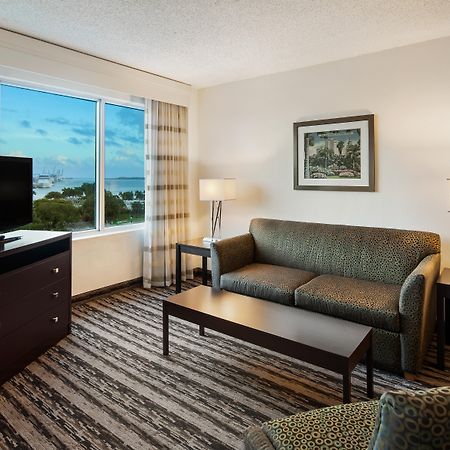 Holiday Inn Hotel Port Of Miami-Downtown By Ihg Esterno foto