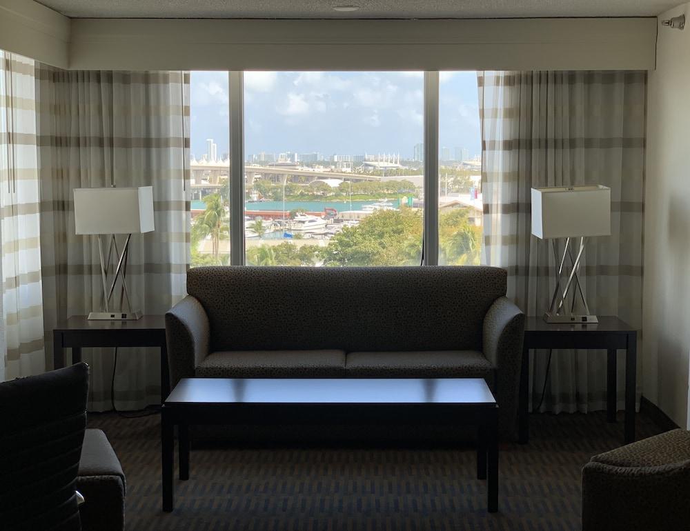 Holiday Inn Hotel Port Of Miami-Downtown By Ihg Esterno foto