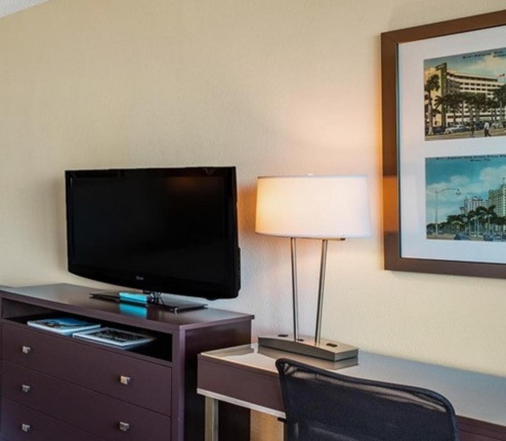 Holiday Inn Hotel Port Of Miami-Downtown By Ihg Esterno foto